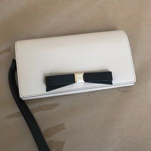 Kate Spade wallet/wristlet